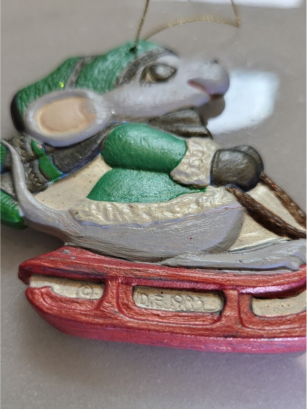 D.E. 1983 OOAK Handpainted Ceramic Mouse On Sled Christmas Ornament 3" A50 - Picture 2 of 7